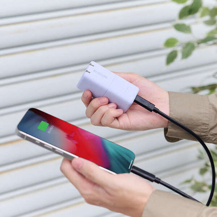 AC充電器一体モバイルバッテリー（5000mAh/30W/C×1）パープル[DE-AC09-5000PU]