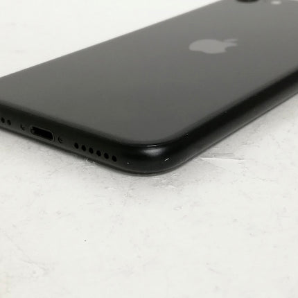 【決算特価！】iPhone SE 第2世代 / 2020 / 64GB / ブラック / au版SIMロック解除品 / ランク:B / MHGP3J/A / A2296 【中古品管理番号:40462】