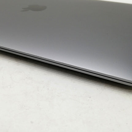 MacBook Air M1 / 13インチ / Mid2020 / 8GB / 256GB / スペースグレイ / ランク:B / MGN63J/A / 【中古品管理番号:40656】