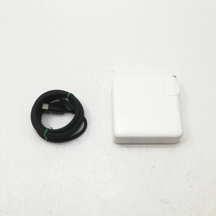 MacBook Air M2 / 15インチ / 2023 / 24GB / 512GB / ミッドナイト / ランク:B / MQKX3J/A / 【中古品管理番号:41312】