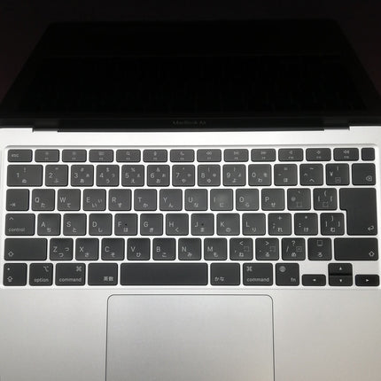 MacBook Air M1 / 13インチ / 2020 / 8GB / 512GB / シルバー / ランク:B / MGNA3J/A / 【中古品管理番号:41317】