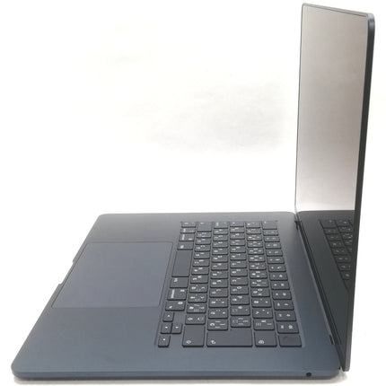 MacBook Air M2 / 15インチ / 2023 / 8GB / 256GB / ミッドナイト / ランク:C / MQKW3J/A / 【中古品管理番号:41478】