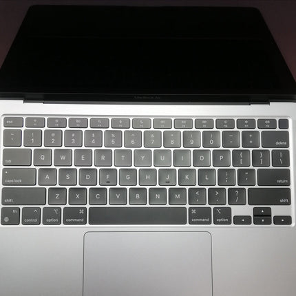 MacBook Air M1 / 13インチ / 2020 / 8GB / 1TB / スペースグレイ / ランク:C / MGN73J/A / A2337 【中古品管理番号:41575】