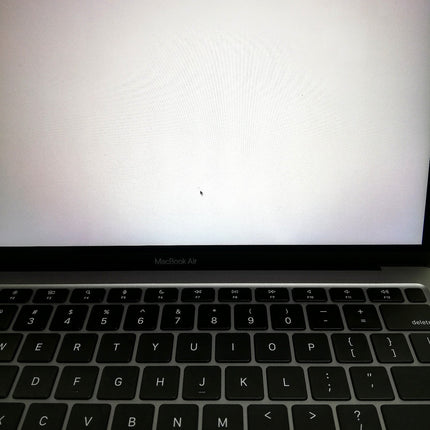 MacBook Air M1 / 13インチ / 2020 / 8GB / 1TB / スペースグレイ / ランク:C / MGN73J/A / A2337 【中古品管理番号:41575】