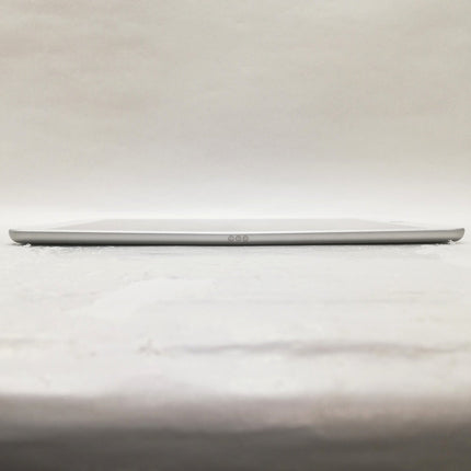 iPad 第8世代 Wi-Fi / 10.2インチ / 2020 / 32GB / シルバー / ランク:D / MYLA2J/A / A2270 【中古品管理番号:41607】