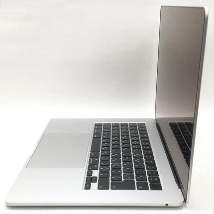 MacBook Air M2 / 15インチ / 2023 / 8GB / 256GB / シルバー / ランク:B / MQKR3J/A / A2941 【中古品管理番号:41988】