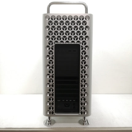 【決算特価！】Mac Pro / 2019 / 96GB / 1TB / シルバー / ランク:C / Z0W3 / 【中古品管理番号:42336】
