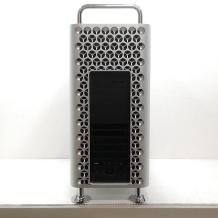 【決算特価！】Mac Pro / 2019 / 96GB / 1TB / シルバー / ランク:C / Z0W3 / 【中古品管理番号:42338】