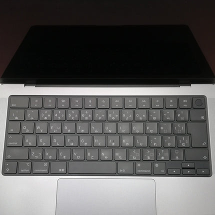 MacBook Pro M3 / 14インチ / Nov 2023 / 8GB / 512GB / スペースグレイ / ランク:C / MTL73J/A / 【中古品管理番号:42504】