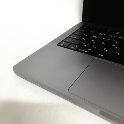 MacBook Pro M3 / 14インチ / Nov 2023 / 8GB / 512GB / スペースグレイ / ランク:C / MTL73J/A / 【中古品管理番号:42504】