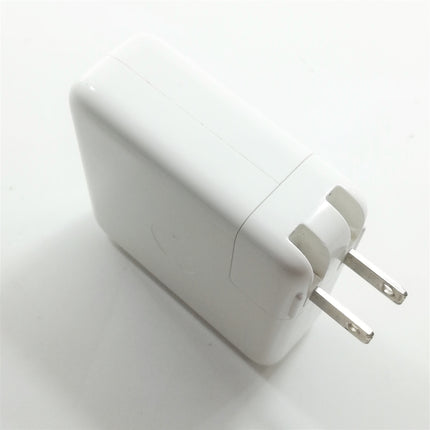 【中古品】Apple 61W USB-C電源アダプタ  [A_MNF72J/A]