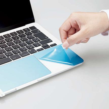 MacBookAir 13.6インチ M5/M4/M3/M2モデル用プロテクターフィルム [PKT-MBA1322]